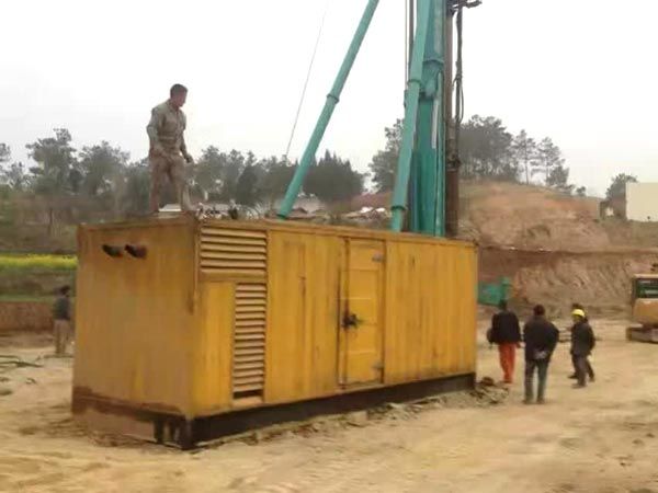 新县如何判断水冷式机油散热器密封件是否需要更换？